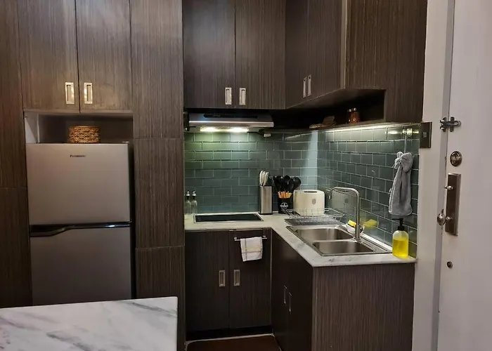 Cozy 2br In Bgc Near Golf Course - B Tb Apartment Manila
