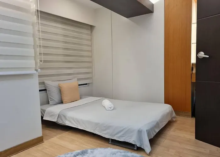 Apartment Cozy 2br In Bgc Near Golf Course - B Tb