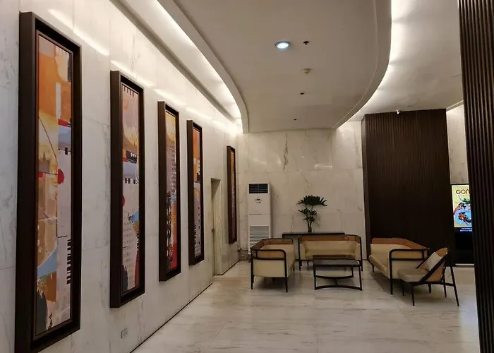 Apartment Cozy 2br In Bgc Near Golf Course - B Tb