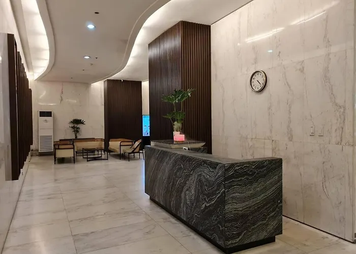 Apartment Cozy 2br In Bgc Near Golf Course - B Tb *